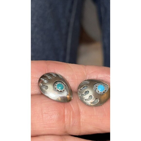 Native KINGMAN Silver 925 Turquoise Shadowbox Bear Claw Stud Earrings Protection - Picture 4 of 6